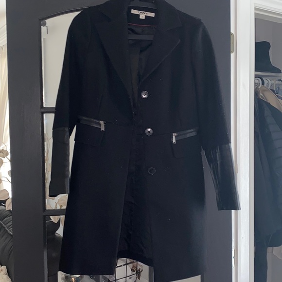 Coat - Picture 1 of 7